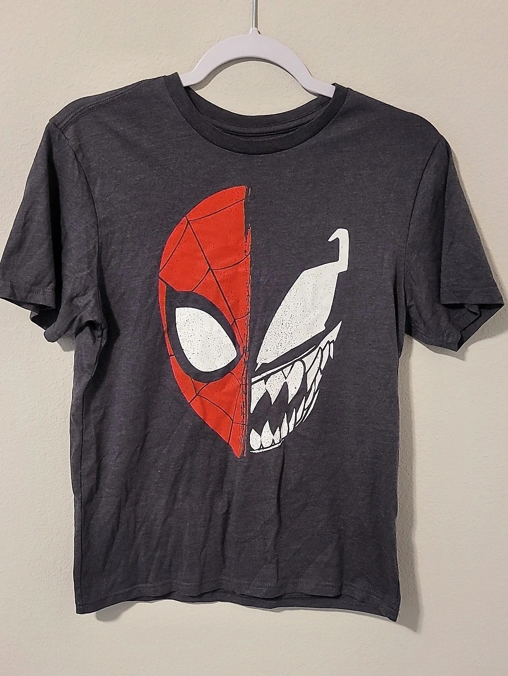 Marvel Spider-Man & Venom Split Face Graphic T-Shirt Tee Gray Boys XL